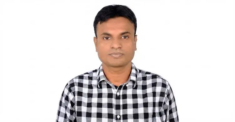ফেসবুকে আউটসোর্সিং নিয়ে মন্তব্য, শ্রম মন্ত্রণালয়ের কর্মকর্তা বরখাস্ত