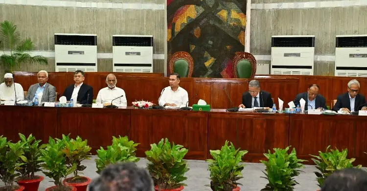মন্ত্রিসভার বৈঠকে প্রধানমন্ত্রী তারেক রহমান, আলোচনায় গুরুত্বপূর্ণ ইস্যু