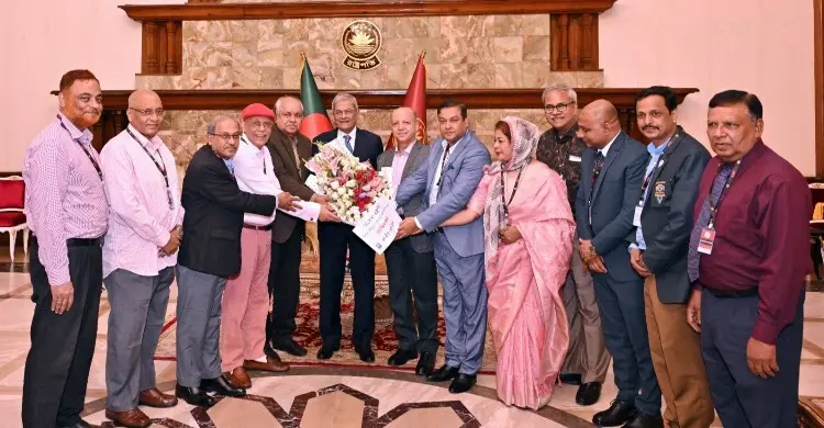 গণতন্ত্র বাঁচাতে গণমাধ্যম বাঁচানো জরুরি: রাষ্ট্রপতি ফখরুল