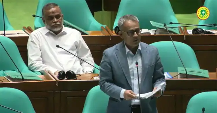 দুর্ঘটনা ও ভাড়া খাতিরা রোধে গণপরিবহনে জিপিএস বসাচ্ছে সরকার