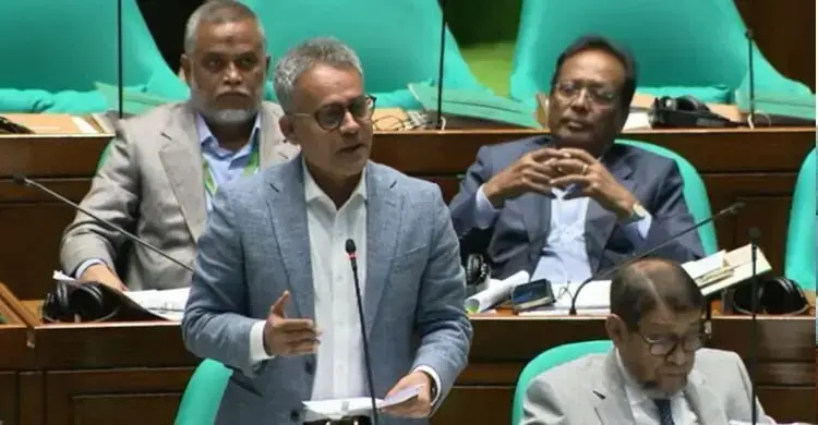 মাতারবাড়ীতে নোঙর ফেলবে ৮ হাজার টিইইউর জাহাজ, এগোচ্ছে চট্টগ্রাম বন্দর