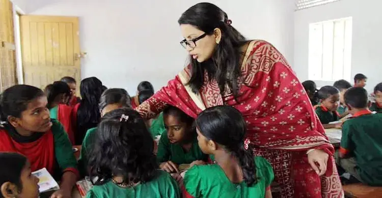 সাড়ে ১৪ হাজার শিক্ষকের পদায়ন না হওয়া পর্যন্ত প্রাথমিকে বদলি বন্ধ