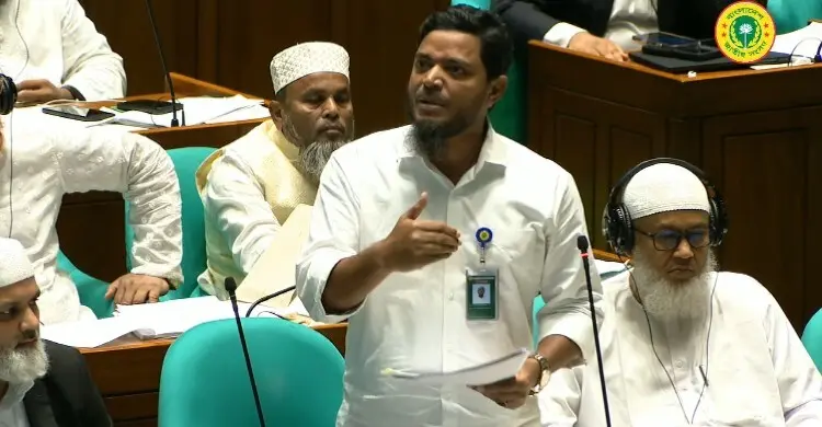 মাঠে সার নেই, ডিলার নিয়োগে ১০-১২ লাখ টাকার বাণিজ্য: সংসদে অভিযোগ