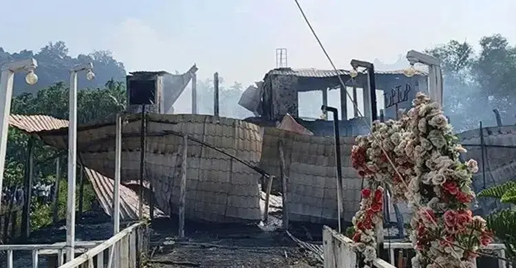 কক্সবাজারের টুপটুপ রিসোর্টে অগ্নিকাণ্ডে একই পরিবারের ৬ জনসহ নিহত ১০