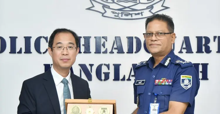 সাইবার অপরাধ দমনে বাংলাদেশ পুলিশকে সহযোগিতার হাত বাড়াল চীন