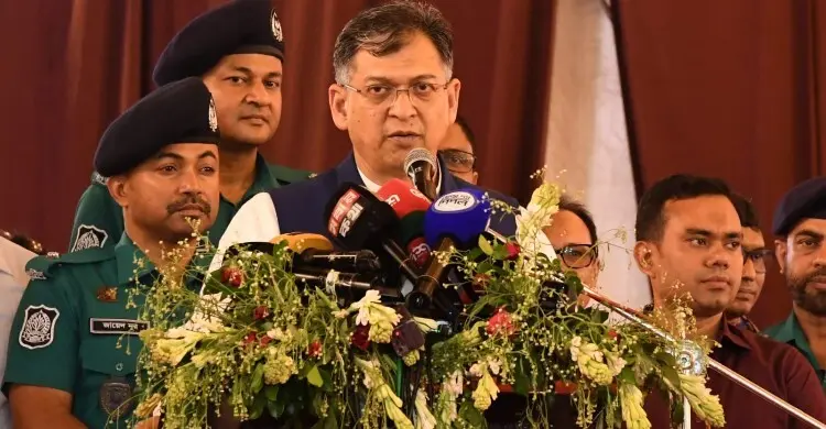 সর্বোচ্চ মণ্ডপ, বরাদ্দ ও নিরাপত্তায় আনন্দ-উৎসবের দুর্গাপূজা: স্বরাষ্ট্রমন্ত্রী