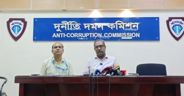 দুদক জানাল: কোনো ফাইল আটকে নেই, অনুসন্ধান-তদন্ত নিজস্ব গতিতে চলছে