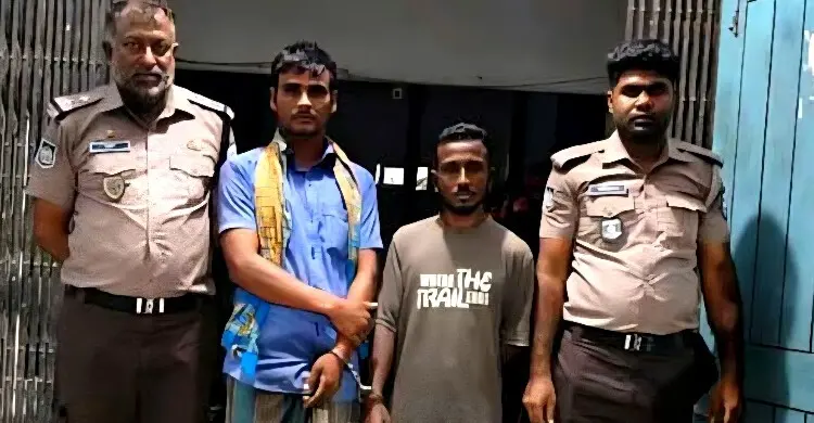 কাজীপুরের যমুনায় বিদ্যুৎ শকে মাছ শিকার, নৌ পুলিশের জালে আটক ২