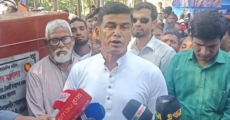 দুর্গাপূজায় নিজ নিজ এলাকায় থাকার নির্দেশনা: প্রতিমন্ত্রী ফরহাদ