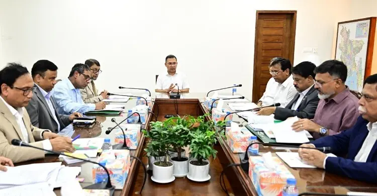 ডেঙ্গু ঠেকাতে মাইকিং ও খুতবায় বক্তব্যের নির্দেশ প্রধানমন্ত্রীর