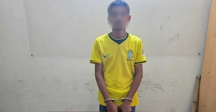 ৫০ হাজার টাকার চুক্তিতে ধানমন্ডিতে ককটেল বিস্ফোরণ, পলাতক অবস্থায় আটক যুবক