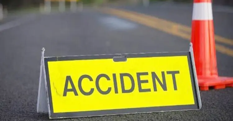 রাতে ট্রাক, সকালে পিকআপ: চট্টগ্রামে পৃথক দুর্ঘটনায় নিহত ৩