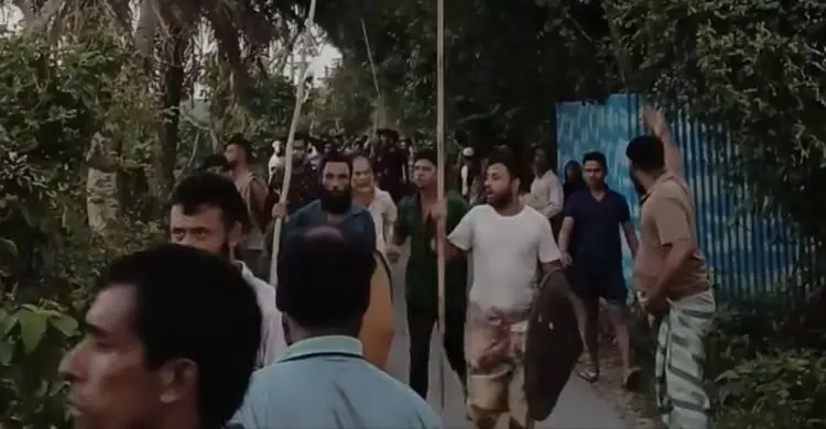 মাদরাসাছাত্রীকে উত্ত্যক্তকে ঘিরে সালথার কয়েক গ্রামে রণক্ষেত্র, আহত ১২